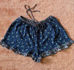 Mossimo Supply Co XS Navy Floral Ruffle Shorts Boho Drawstring Rayon